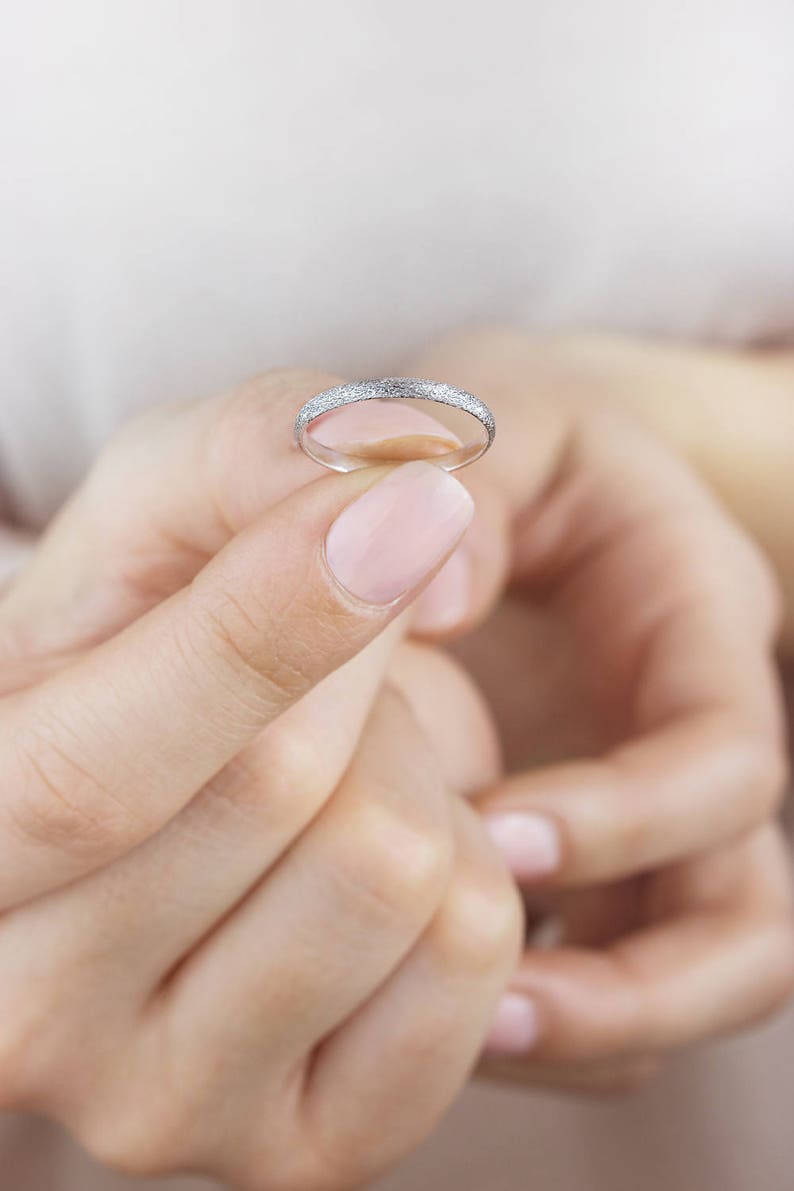 Sandstone Gold Wedding Ring, 9K 14K 18K Gold, Solid Gold Engraved Band, Women's Wedding Band, Stacking Minimalist Ring, Everyday Jewelry image 7