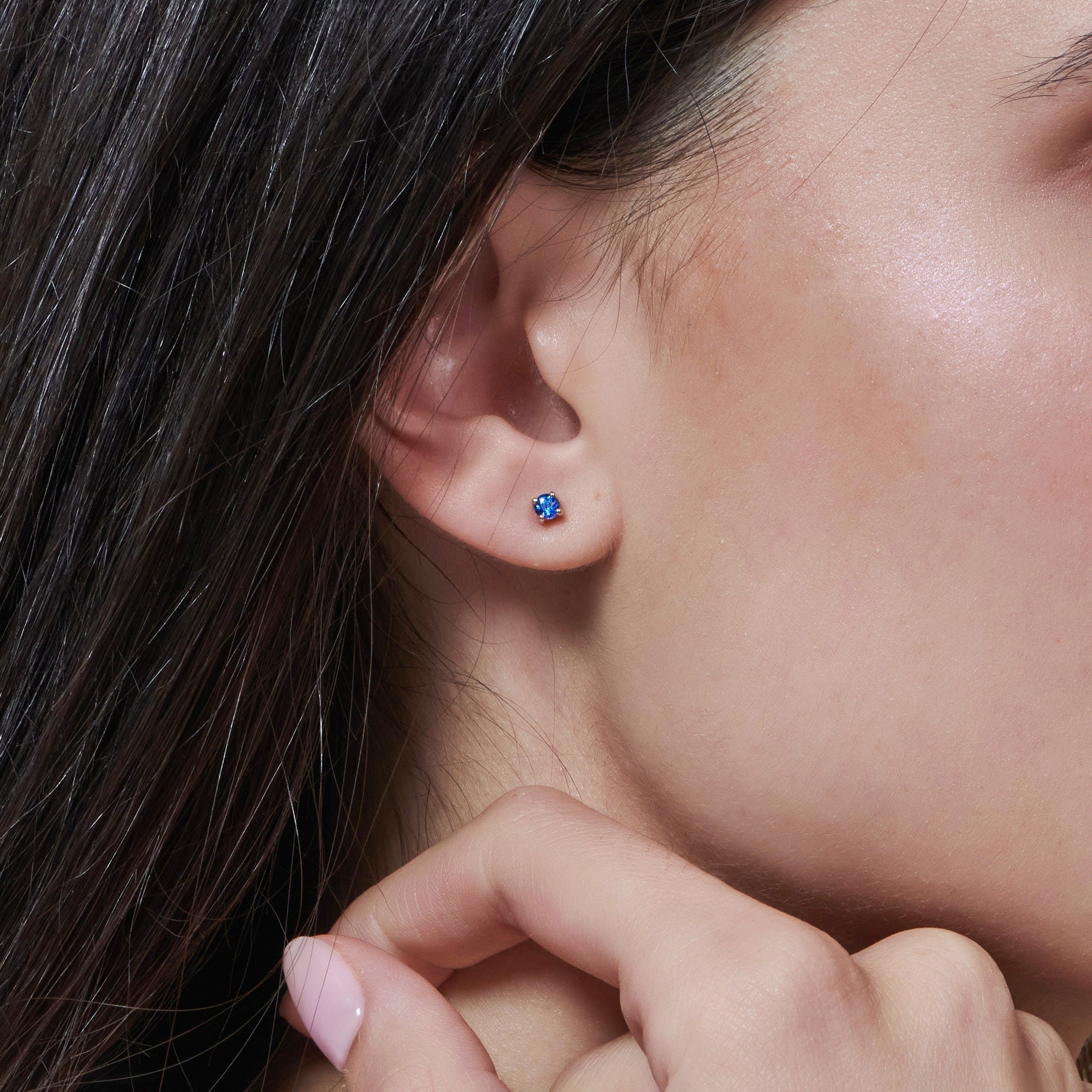 Small sapphire stud earrings deals