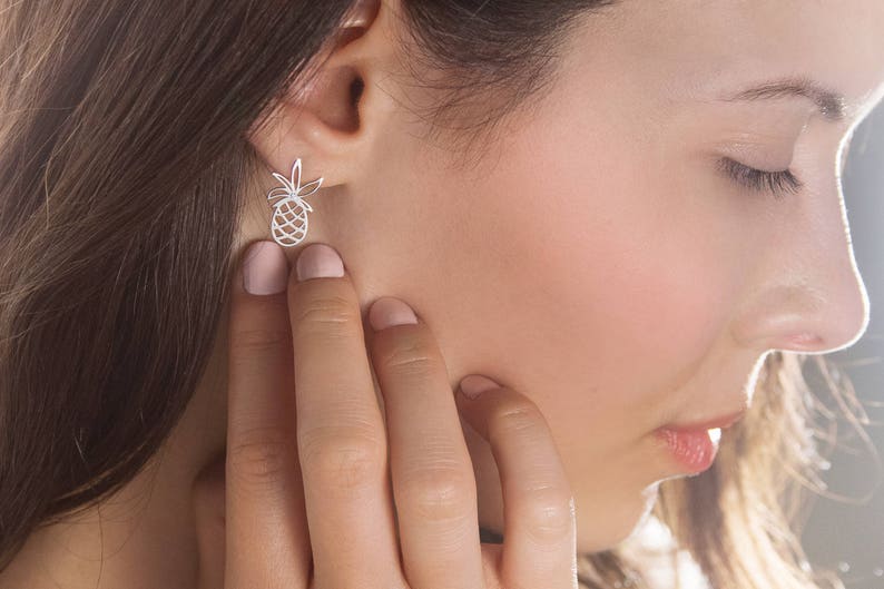 Pendientes de piña de oro con un diamante blanco, tachuelas tropicales, pendientes de oro blanco 9K 14K 18K, diamante natural diminuto, joyas de frutas exóticas imagen 8