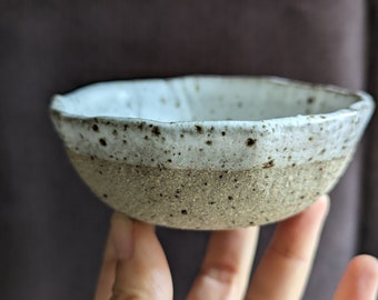 Handmade Ceramic Bowl 10cm with Speckled Red Clay, Spice Bowl, Ring dish, Pinch pot, Trinket tray