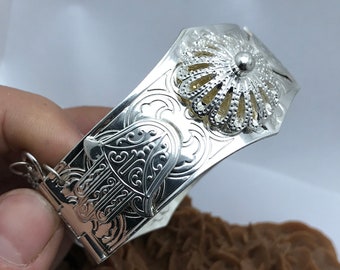 Handcrafted Silver Khamsa Cuff Bracelet: Moroccan Berber Design