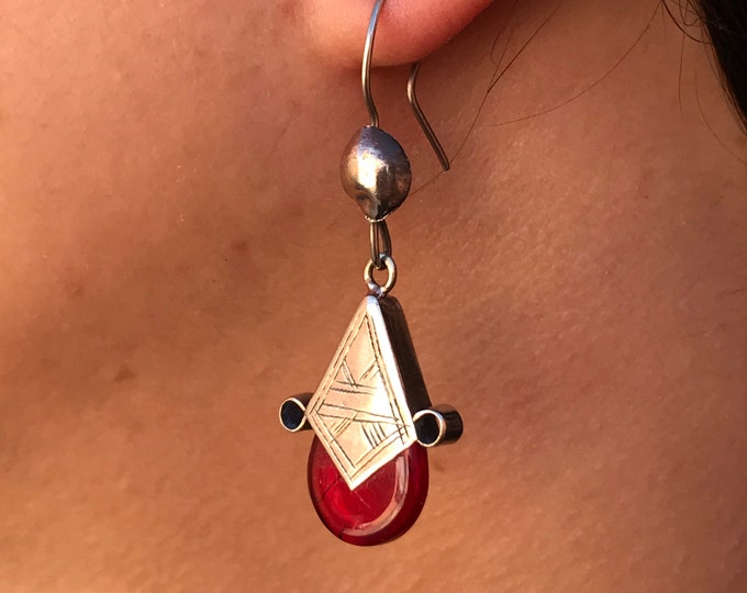 tuareg earrings ethnic red with onyx stone