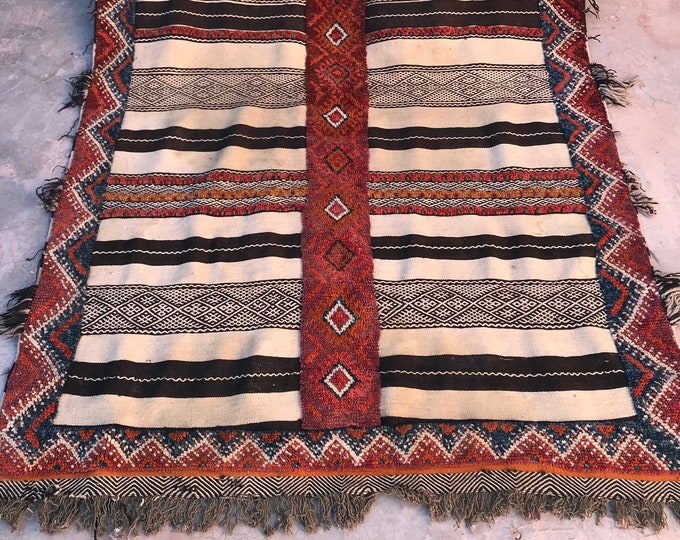 Old Fine Berber Kilim – Zemmour Tribe – Middle Atlas, Morocco ,Kilim marocain, tapis berbère