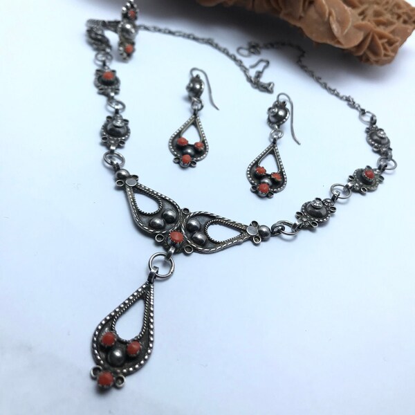 Algeria-BIJOUX KABYLE  Ensemble (JEWELRY Kabyle North Afrique) silver Une belle parure en argent et corail artisanat kabyle béni Yani