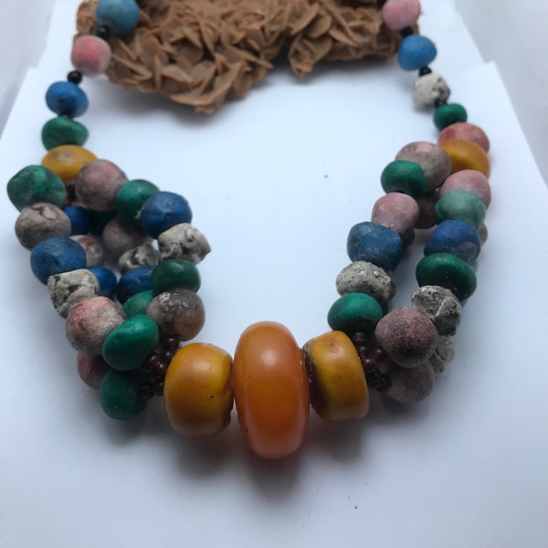 bijoux marocain- grosse collier berber ancienne perles du desert