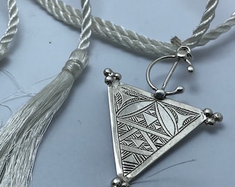 Silver Berber Fibula Pendant: Moroccan Tizerzai Brooch