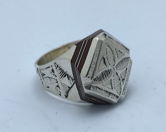 Tuareg ebony ring . African Ring