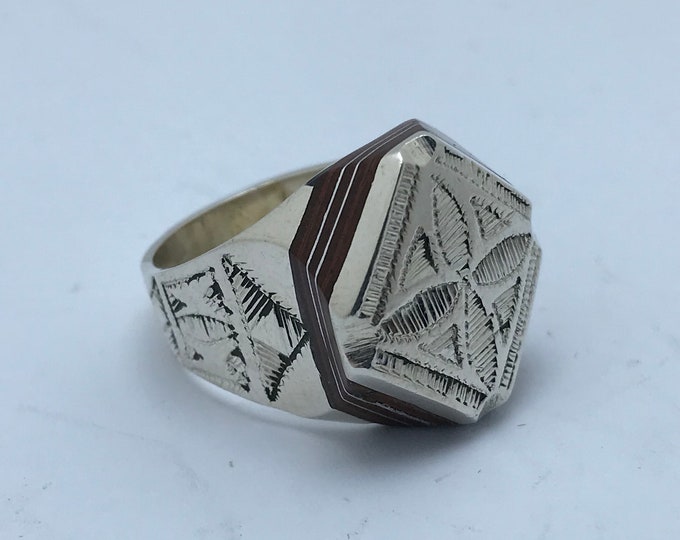 Tuareg ebony ring . African Ring