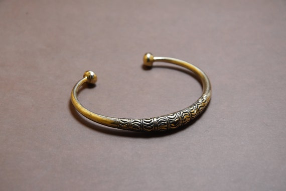 antiqueブロンズ バングル ベルベル人 トゥアレグ族 antiqueブロンズ バングル ベルベル人 トゥアレグ族 - メルカリ