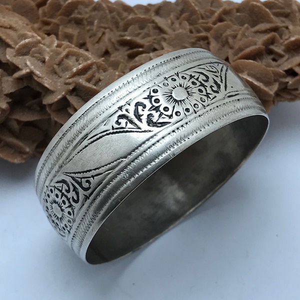 Bijoux berbère , ancien argent bracelet Souss Massa taille extra large bracelet en argent, 6.3cm de diamètre