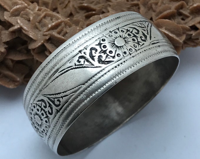 Bijoux berbère , ancien argent bracelet Souss Massa taille extra large bracelet en argent, 6.3cm de diamètre