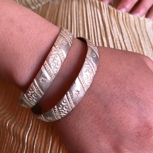 pair berber bracelet handmade , morocan berber jonc bracelet engraving handmade