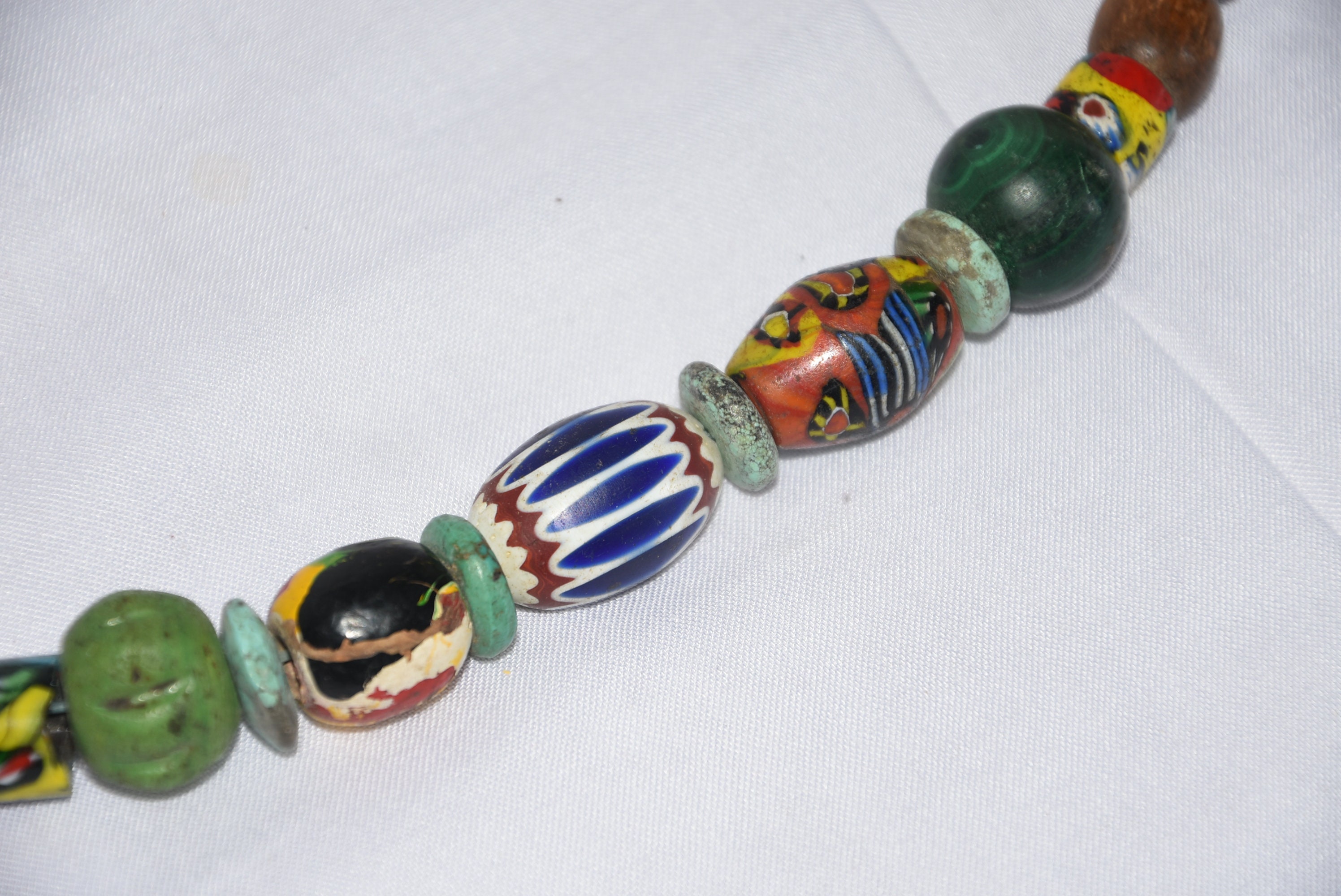 Buy Ancien Collier Africain Beadsanciennes Perles De Verres Dites Online in  India - Etsy