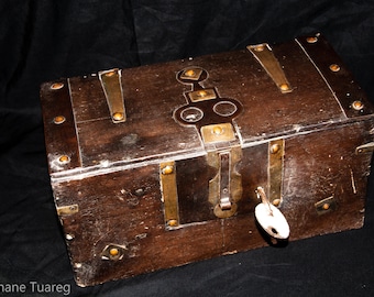 Antique Tuareg Kitab Chest: Moroccan Berber Brass Inlay, Home Decor