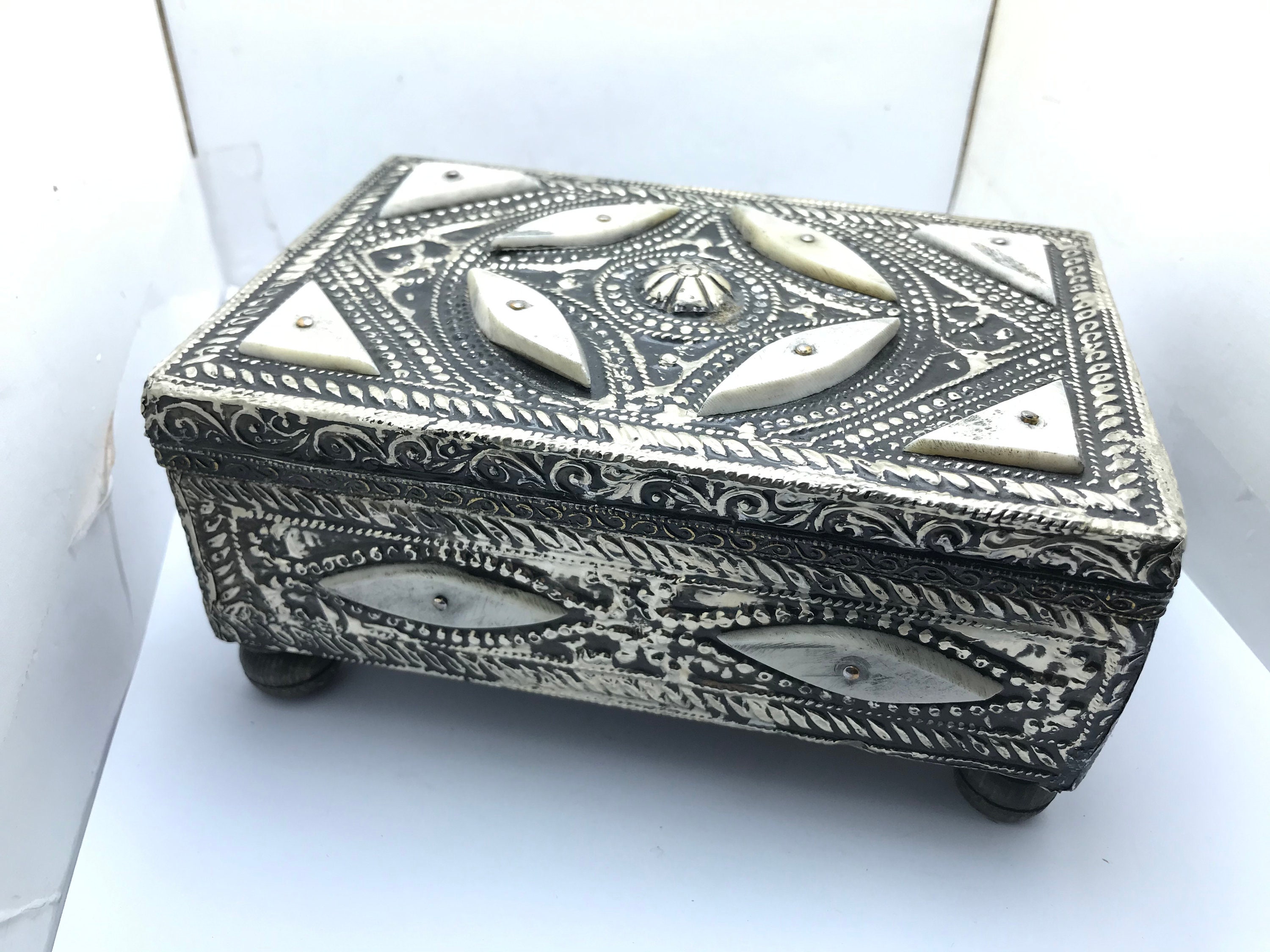 Iwa, Boîte décorative & Coffret à bijoux, Pièce unique