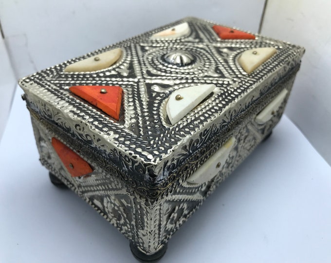 craft jewelry box handmade ,ethnic berber box moroccan,jewelry box,tuareg box,african box