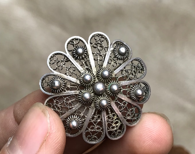 Petite broche en argent massif ancienne, filigrane d’argent Sterling Vintage et petite boules argent broche ronde du Moyen Orient