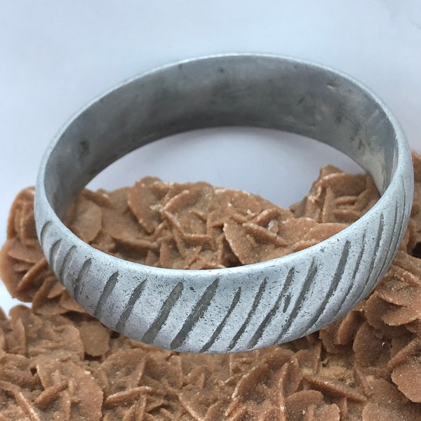 Bracelet Berbère ancien - bracelet ethnique tribal ancien - bracelet aluminium -bracelet tribal Berbère -bijoux ethniques -Anticsethnics