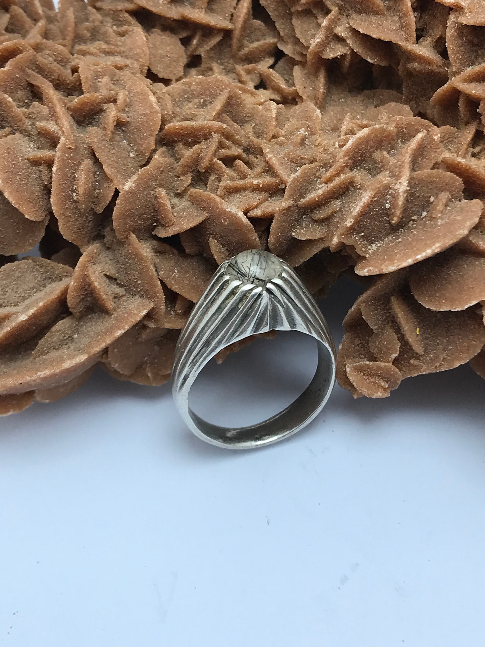 Bague Ancienne En Argent Massif Et Nacre - Modèle E74, Occasion Vintage