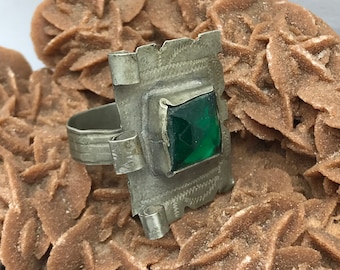 Vintage Berber Silver Ring: Moroccan Tribal Jewelry, US Size 10