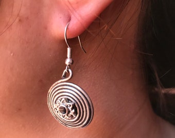 Ethnic Berber Silver Earrings: Tuareg Tribal Jewelry