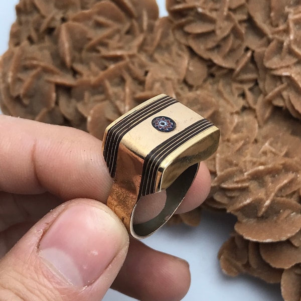 handgemaakte Afrikaanse bronzen ring met Ebene hout, etnische ring