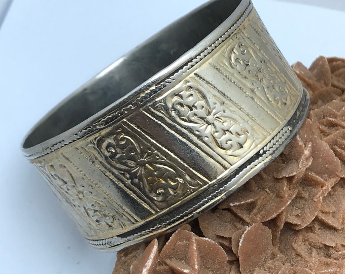 ethnic bangle moroccan,engraving handmade,vintage african bracelet