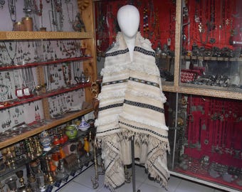 Berber Woman's Mantle Old - Tahendirt - handira vintage Ait Hadiddu Tribe, Morocco