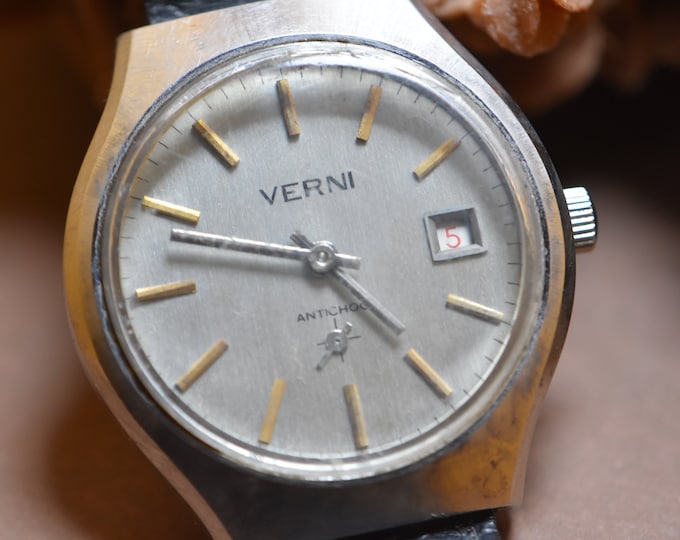 Verni Antichoc mechanical vintage watch