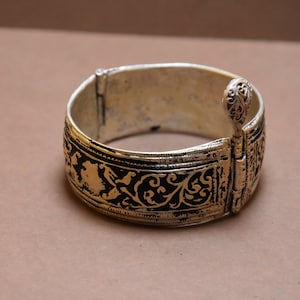 Berber Silver Bracelet: Moroccan Ethnic Tribal Jewelry