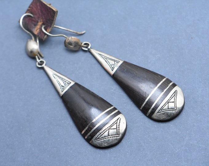 Boucles d’oreilles ébène modernes Touareg,ebony tuareg earrings,african earrings