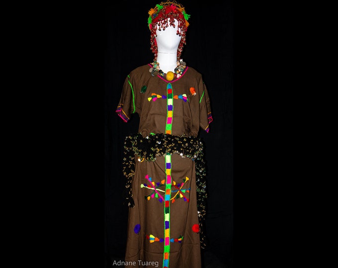 Berber dress , caftan marocain berbere , lots of 4 piece dress berber , necklace and parures and belt and caftan