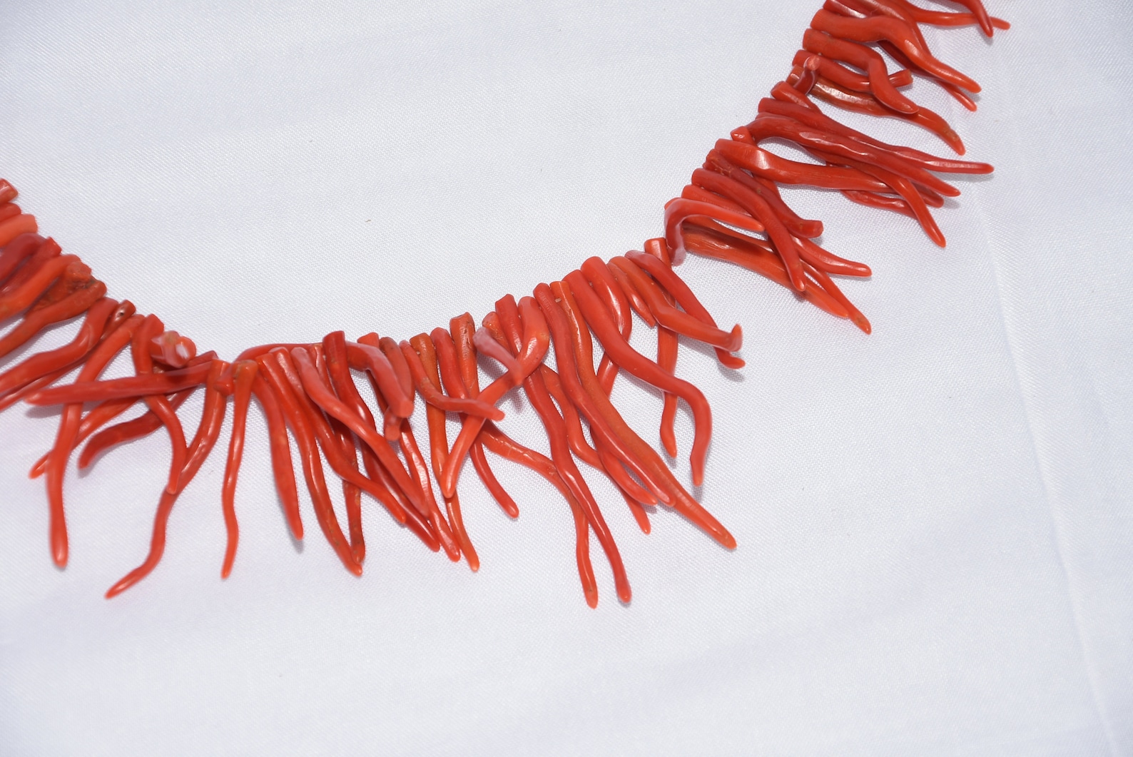 Collier En Corail Rouge Naturel - Longueur 30 Cm Fermé - Occasion En Bon état