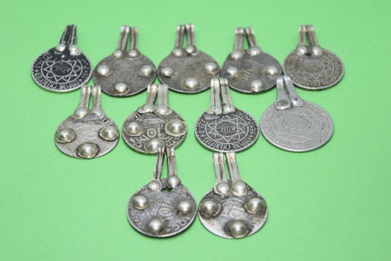 ancienne pendentifs monnaie pour collier, old cur… - image 1