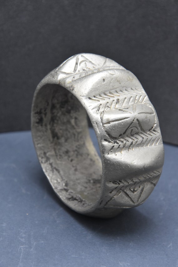 Bracelet Femme Ethnique Argenté – Métal Mode Vintage – Breloque Chaîne