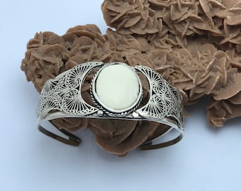 Berbere silver bracelet made by hand craftsmen of Morocco tiznit, filigrane bracelet