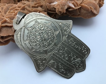 KHAMSA-HAMSA Vintage silver Berber Khamsa pendant with etched design,Morocco-North Africa