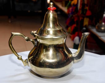 Moroccan Teapot: Berber Tuareg Metal Tea Pot