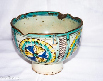 18th Century Moroccan Pottery Bowl: Fès Zlafa, Star Design