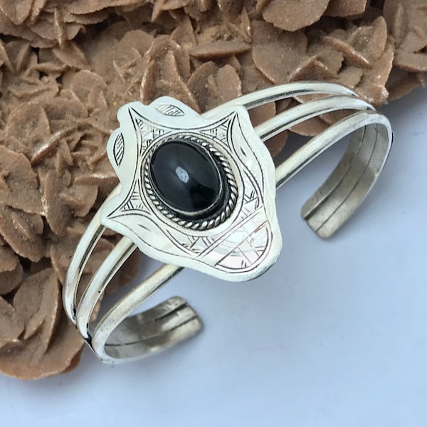 bijoux mareocain,bracelet manchette hamsa argent 925 fait a main, filigrane bracelet avec pierre onyx noir argent