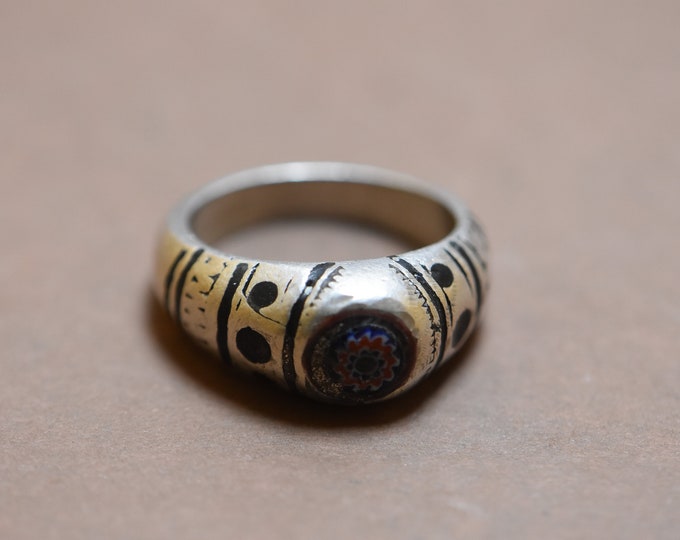 ancienne touareg bague argent avec pierre CHRIA chevron beads