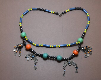 Ancien Rare collier bijoux tribal africain en beads berbère et corail perles collier partir anciennes Maroc