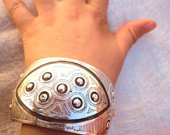 BRACELET Tribal ethnique Afrique subsaharienne Pbeaux argent ébène Mauritanie incisée