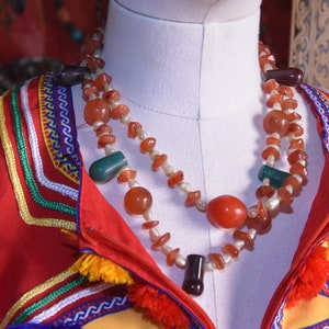 Collier berbère original, collier de corail, pièces de monnaie berbères, bijoux berbères, bijoux d&#39;Afrique du Nord, amulette berbère
