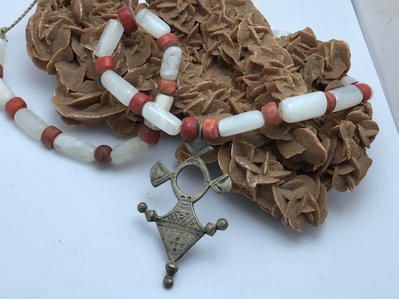 Collier Berbère En Argent Et Pierre Ethnique - Occasion - Bijou Artisanal Unique
