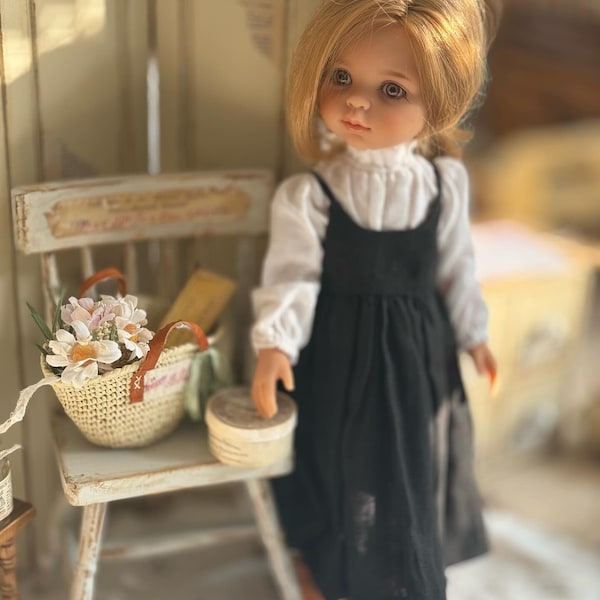 Doll Clothes - Paola Reina