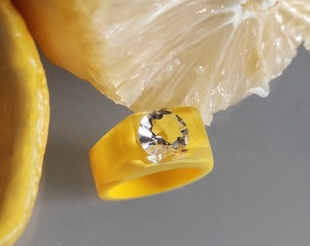 Yellow Resin Ring with Cubic Zirconia - Statement Ring - Resin Jewelry - Geometric Ring - Yellow Jewelry - Yellow Resin Band