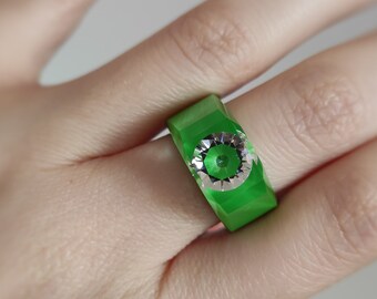 Green Resin Ring with Cubic Zirconia - Statement Ring - Resin Jewelry - Geometric Ring - Green Ring - Green Resin Band