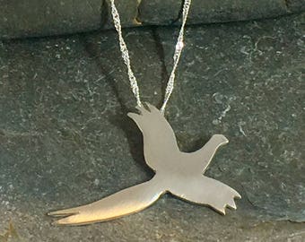 Collana in argento sterling con fagiano – Ciondolo a forma di uccello volante fatto a mano, gioielli country