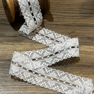 3,5 cm piccoli galloni pizzo al metro, piccolo disegno delicato in bianco
